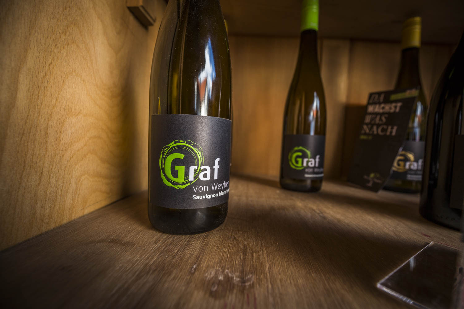 von White wine Weyher Graf – Weingut